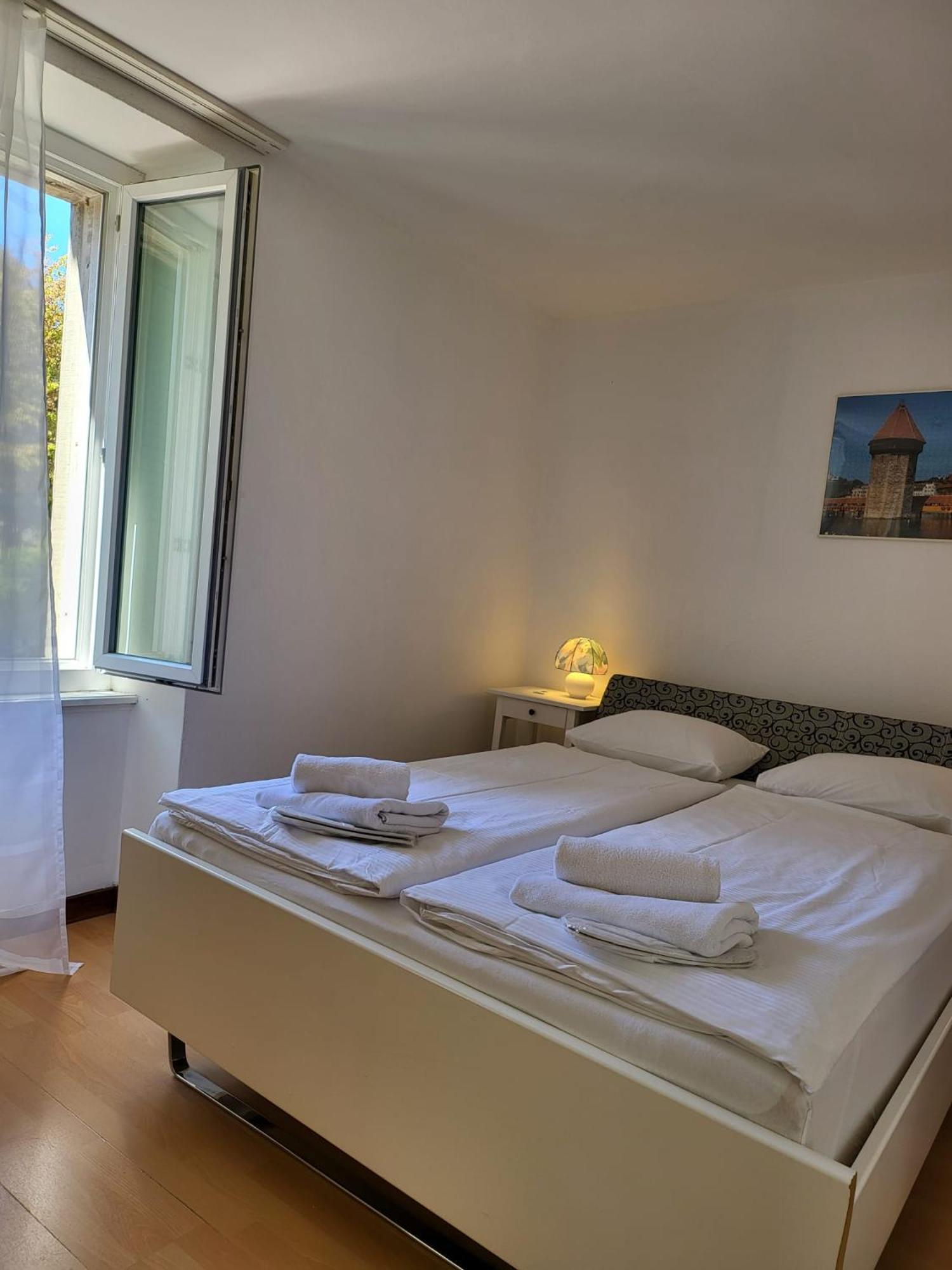 Bastis Central Guesthouse Lucerne City Luaran gambar